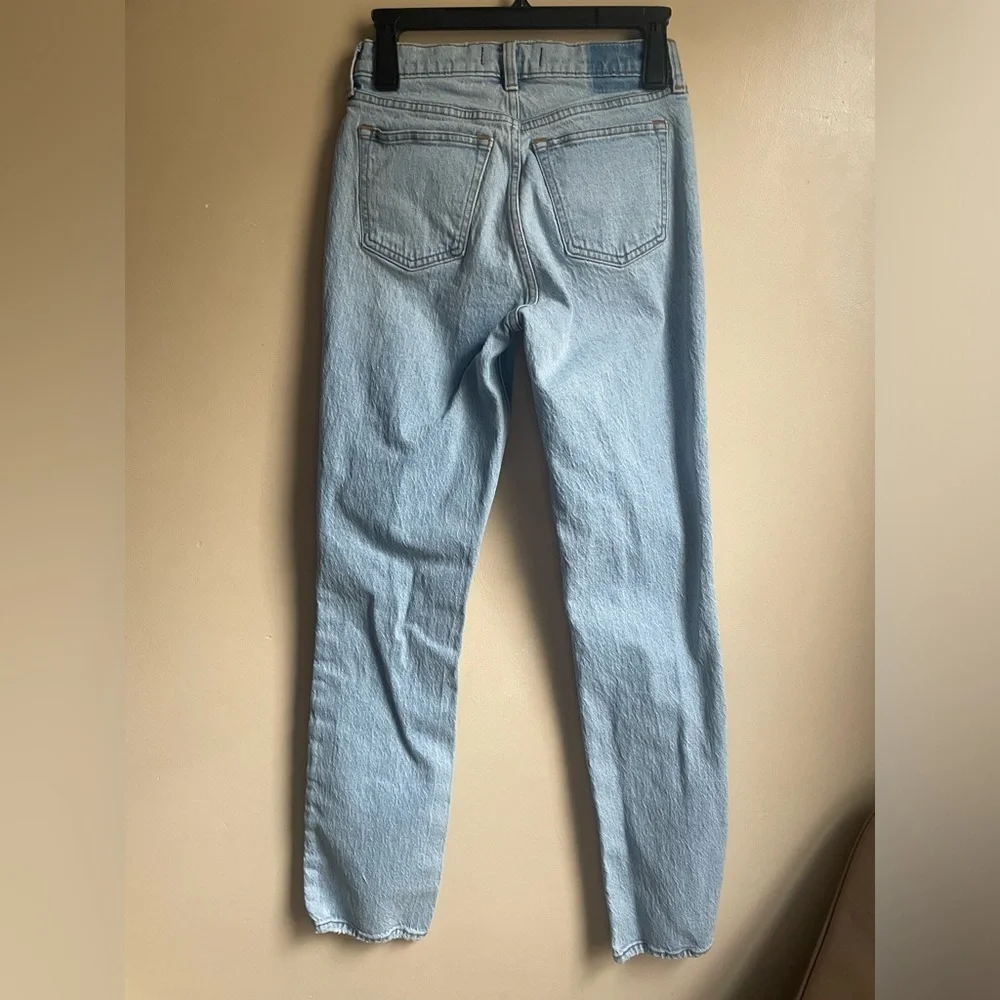 Abercrombie & Fitch the 90s Straight Mid Rise Jeans Light Wash Size 0L